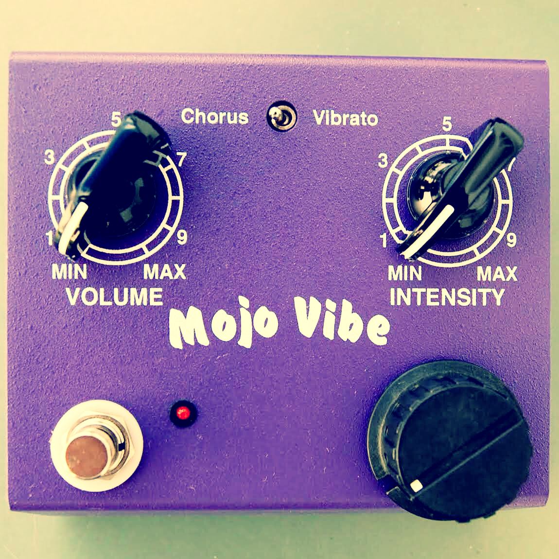 Vibe sound. Uni Vibe schematic. Uni Vibe Phaser. Dunlop Uni - Vibe схема. Mojo Vibe Sweet Sound.