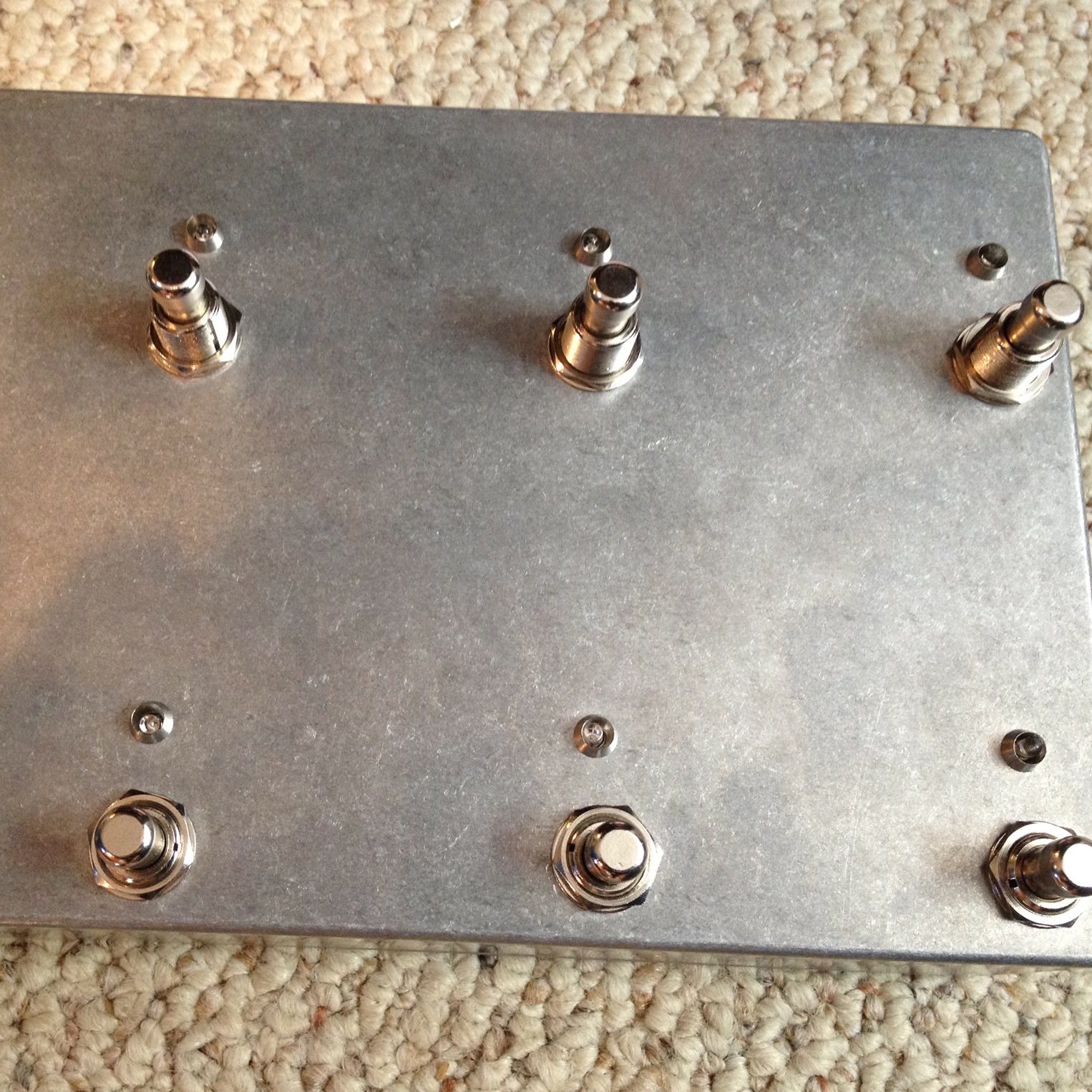 Buzz Electronics 8-Channel Programmable Looper