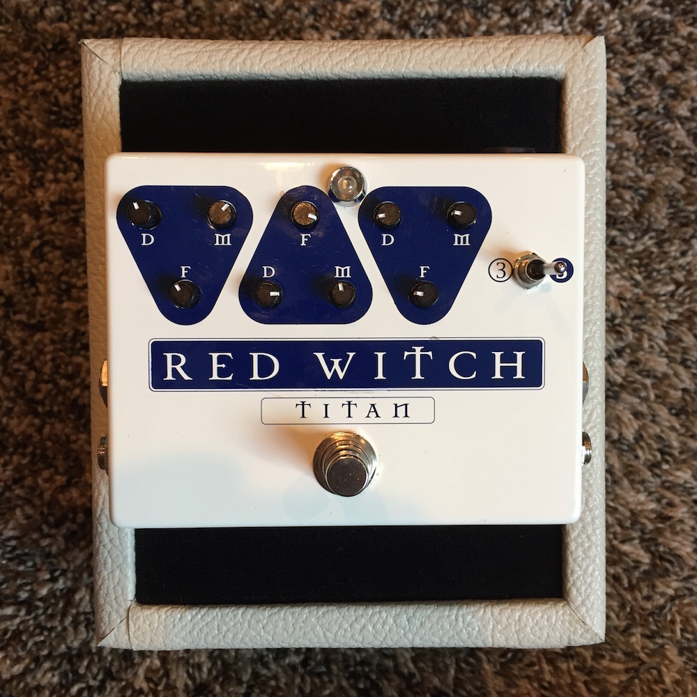 Red Witch Pedals Titan Delay