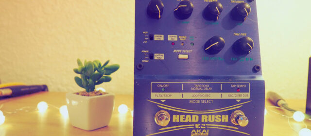 Akai Professional E2 HeadRush Delay/Tape Echo/Looper