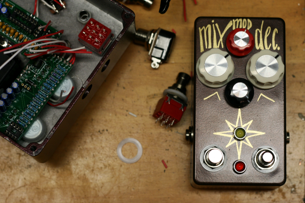 Hungry Robot Pedals "The Starlite" - In Shop 4