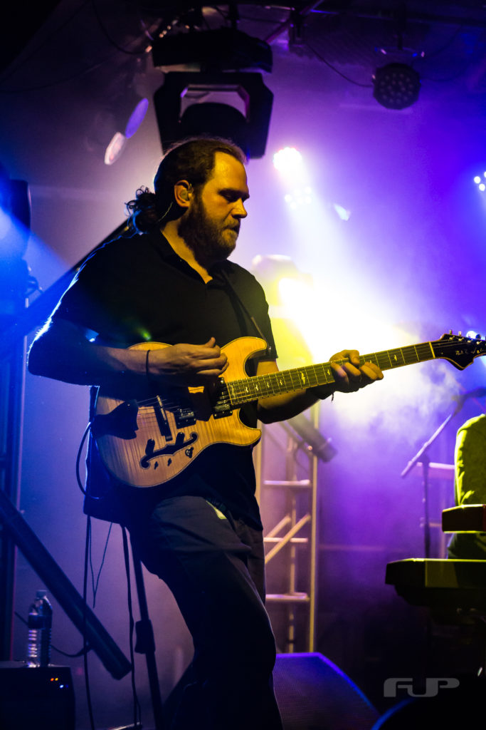 Chris Houser plays a Paul Languedoc LIVE - Funked Up Photography