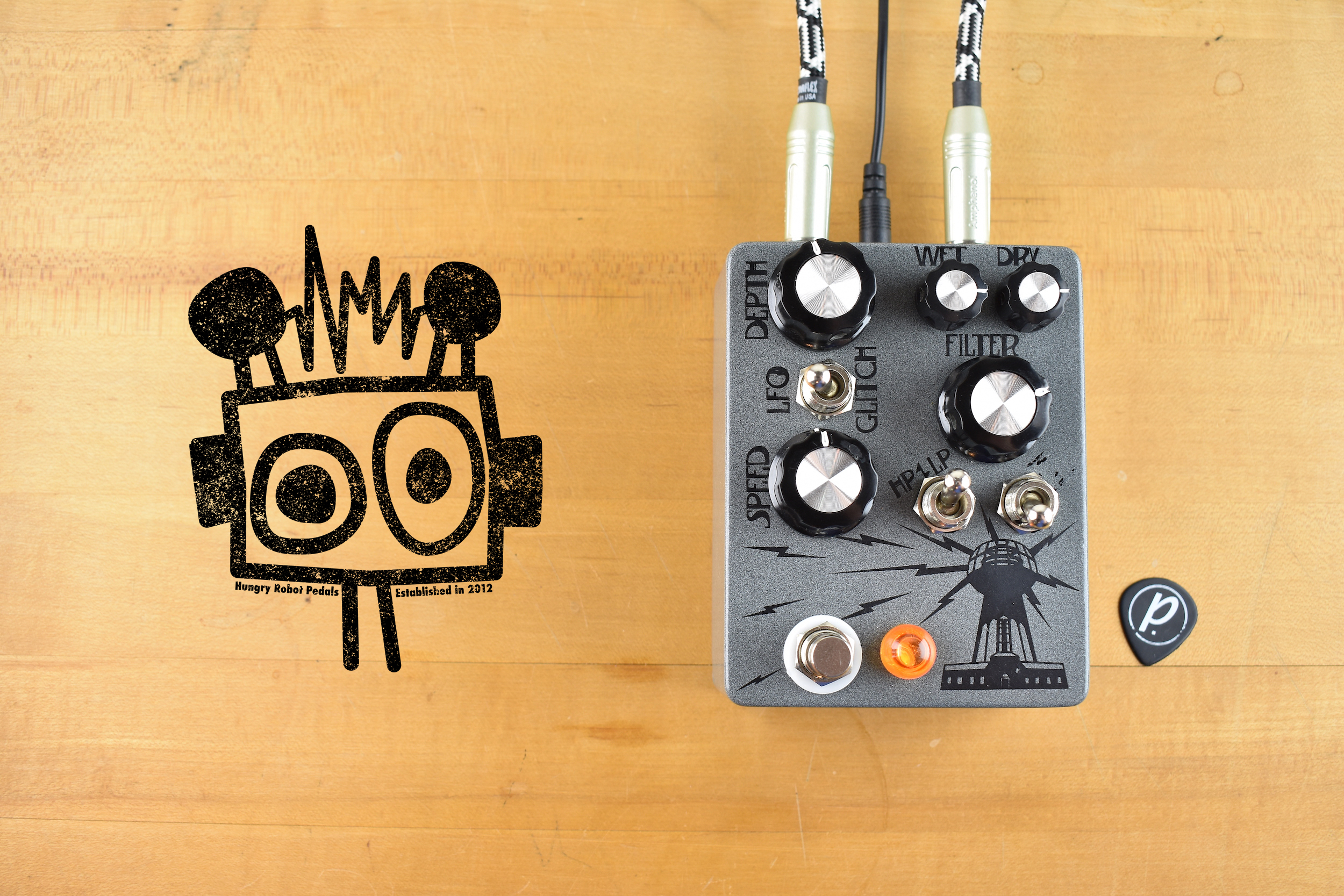 Hungry Robot Pedals Wardenclyffe Lofi Ambient Modulator (White Noise Mod) -  Pedal of the Day