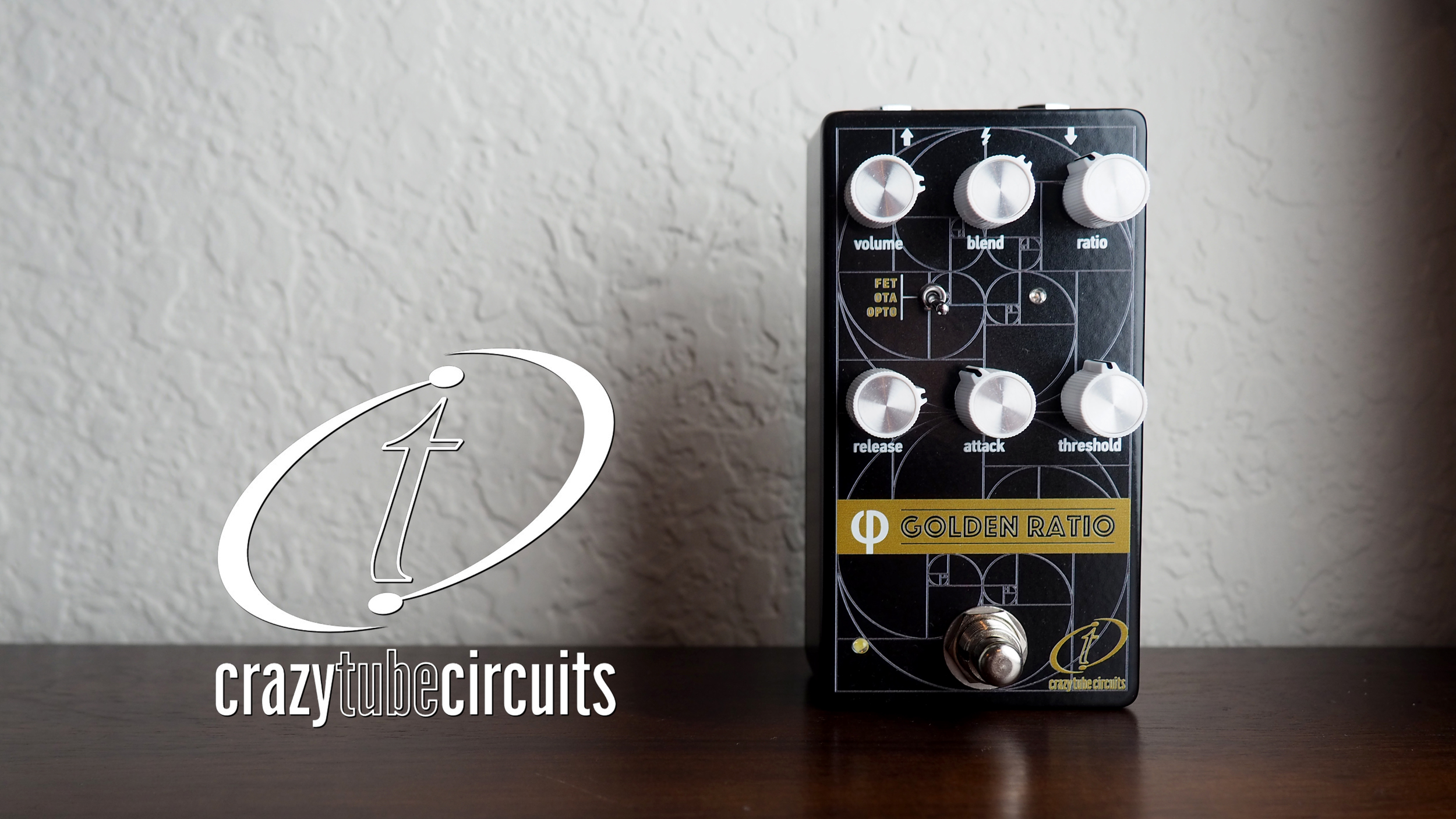 Crazy Tube Circuits φ (Phi) Golden Ratio Compressor - Pedal of the Day