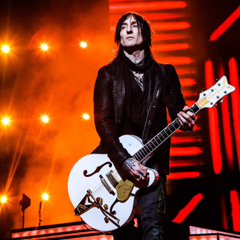 Weekly Interview 1/9/22 Richard Fortus of Guns N