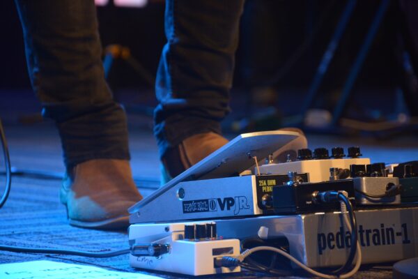 Guitar Tricks presents The Buzz on Distortion Pedals
