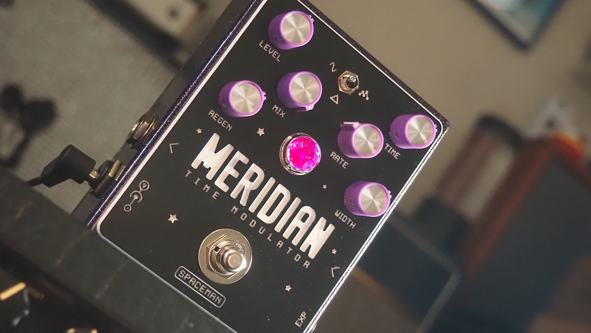 Spaceman Meridian Time Modulator: Effects Pedal Demo 