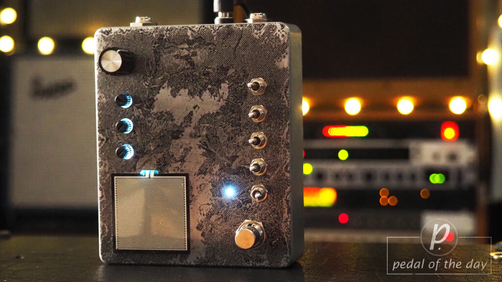 ezhi&aka Polarized Flutter + Echo