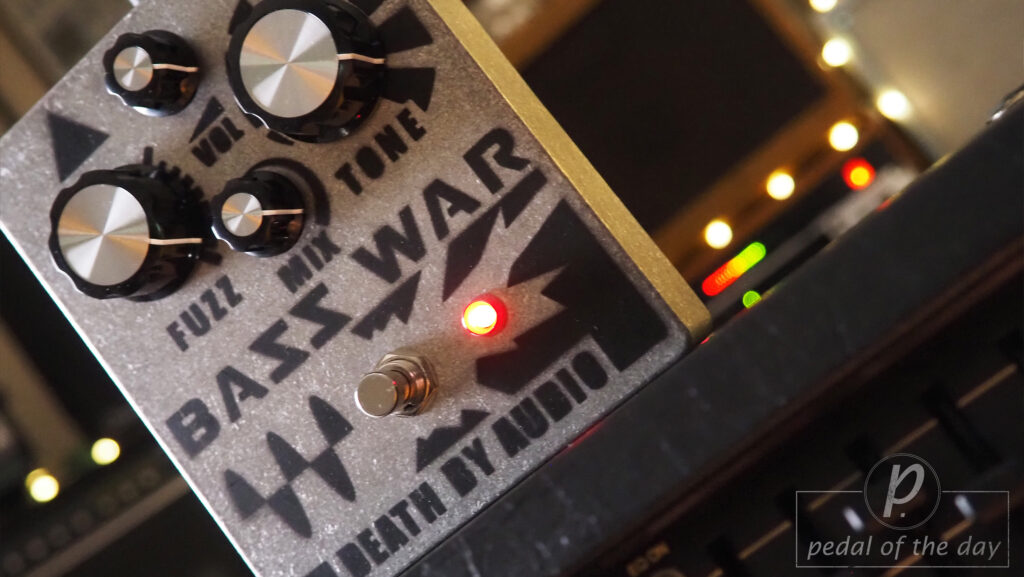 Death By Audio Bass War Bass Fuzz 4