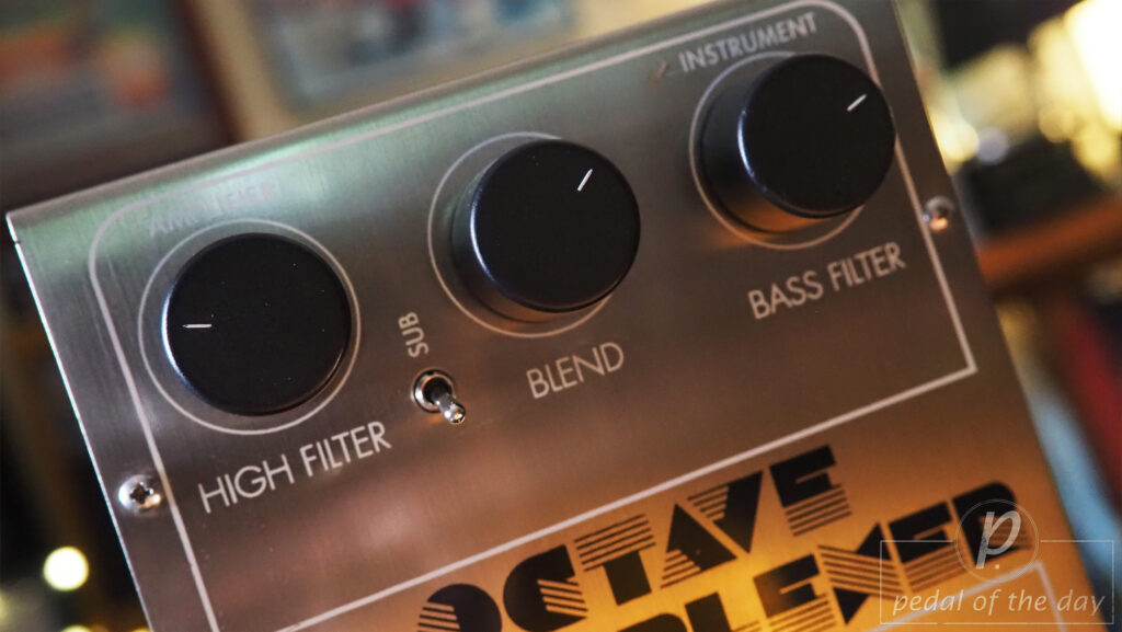 Electro-Harmonix Octave Multiplexer Analog Sub-Octave Generator 3