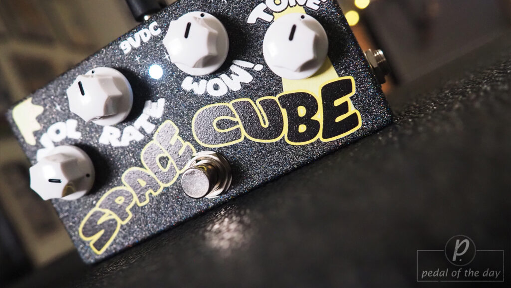 FruitFX Pedals Space Cube Pitch-Shifting Sub-Octave Fuzz 1